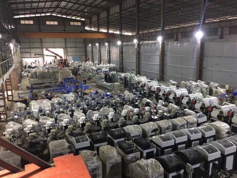 Ảnh kho máy làm cửa nhôm xingfa